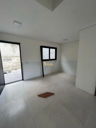 Imagem Sobrado com 2 Dormitorio(s) localizado(a) no bairro Tarumã em Viamão / Rio Grande do Sul Ref.:57580651