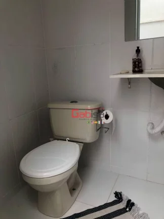 Imagem Casa com 4 dormitórios à venda, 240 m² por R$ 365.000,00 - Centro - São Pedro da Aldeia/RJ