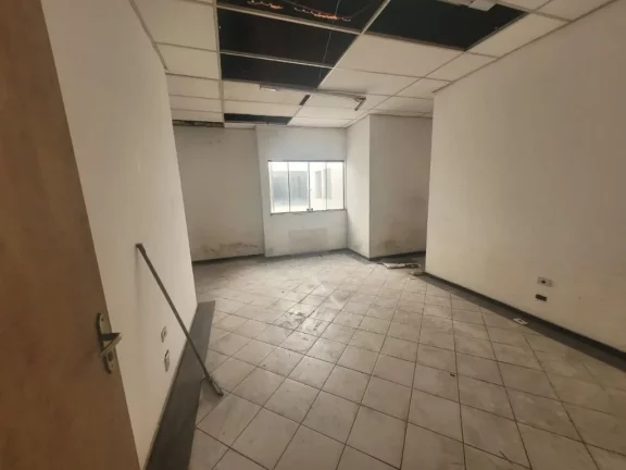 Imagem Sala para alugar, 35 m² por R$ 735,00/mês - Vila Lúcia - Poá/SP