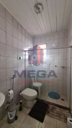 Imagem Excelente casa na região central de vila velha. Próxima a todo tipo de comercio. Situada em rua tra