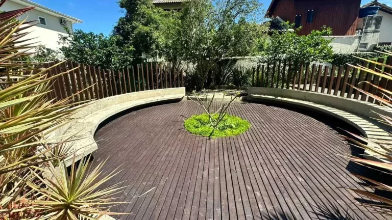 Imagem Apartamento com 3 dormitórios sendo 1 suíte e 2 vagas - Campeche, Florianópolis/SC