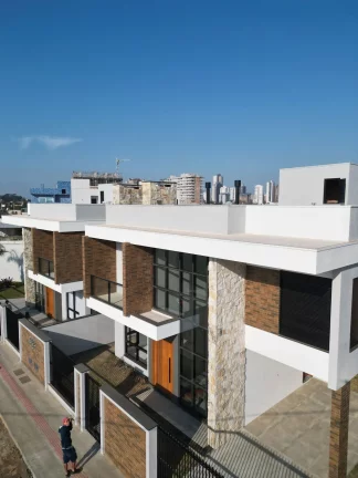 Imagem Casa à venda em Passo de Torres, Centro, com 3 quartos, 185,16m²