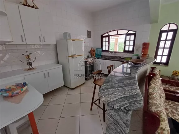 Imagem Espaçosa Casa Térrea 3 Quartos no Canto do Forte - Praia Grande
