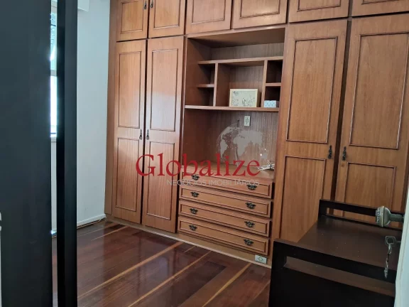 Imagem Belo Apartamento com 3 dormitórios em Santos na Ponta da Praia muito bem localizado por R$ 860.000,00