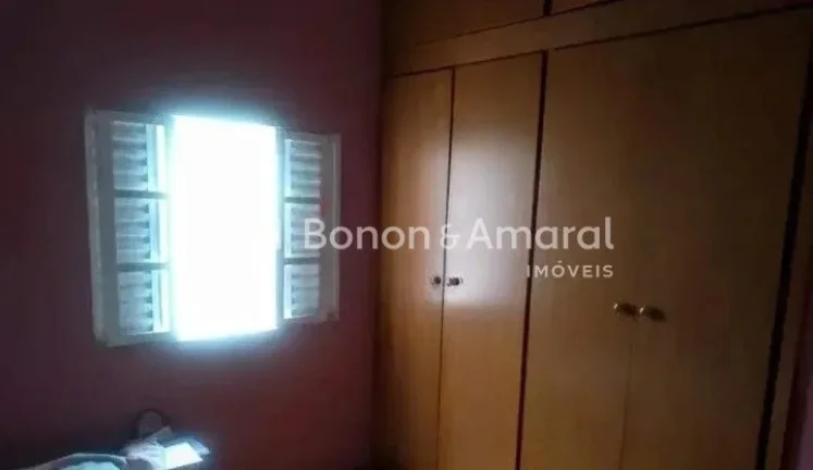 Imagem Terreno com duas casas construídas, ideal para morar e empreender. A casa frontal possui 45,69 m² ...