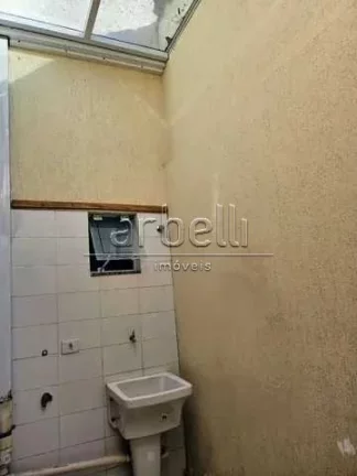 Imagem Sobrado em condomínio fechado, com 60 M², 2 dormitórios, sala, sacada, lavabo, banheiro, cozinha,...