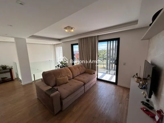 Imagem Lindo sobrado com 200m² de construção em terreno de 200m².
São 3 dormitórios, todos suítes, g...