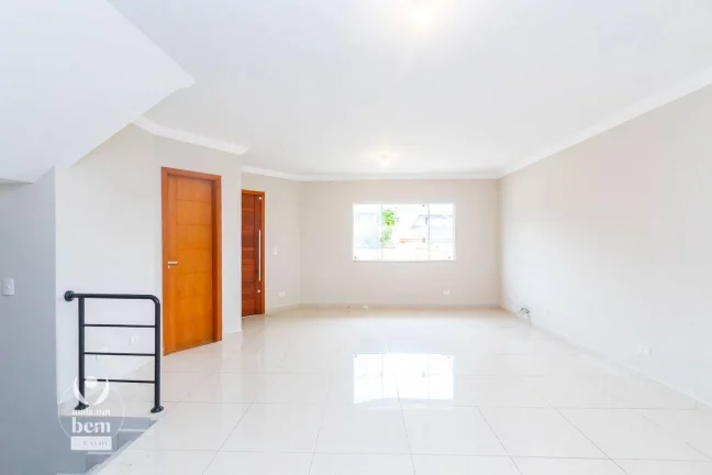 Imagem Sobrado com 4 Quartos, 1 Suite, 3 Vagas, com Lareira e Churrasqueira à venda, 207 m² por R$ 1.200.000,00 - Bom Retiro - Curitiba/PR