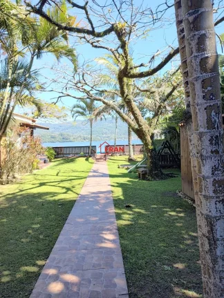 Imagem Belissima casa as Margens da lagoa da conceisão .