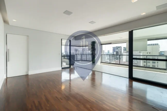 Imagem Venda de Apartamento de Luxo com 3 Quartos e 3 Suítes na Vila Uberabinha, São Paulo-SP: 184 m², 2 Salas, 5 Banheiros e 3 Vagas.