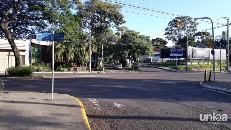 Imagem Terreno de esquina Avenidas Presidente Vargas (23m) e Borges Med (32m)