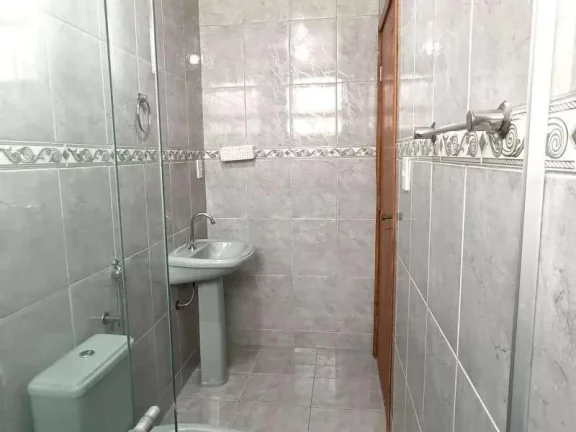 Imagem Praticidade e Conforto: Apartamento com Suíte e Garagem Coberta no bairro Santa Cecília.