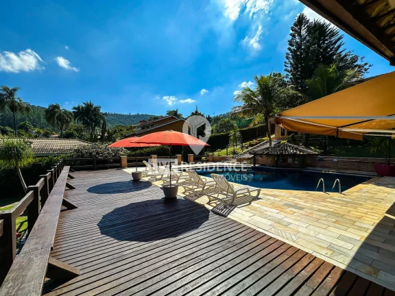 Imagem Chácara de luxo com lago, 6 quartos e lazer completo em condomínio