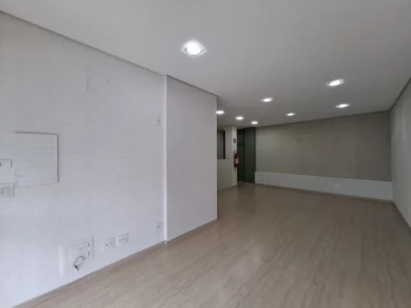Imagem Sala Comercial Térrea com Vitrine  43m² - Jardim Bosque Viv