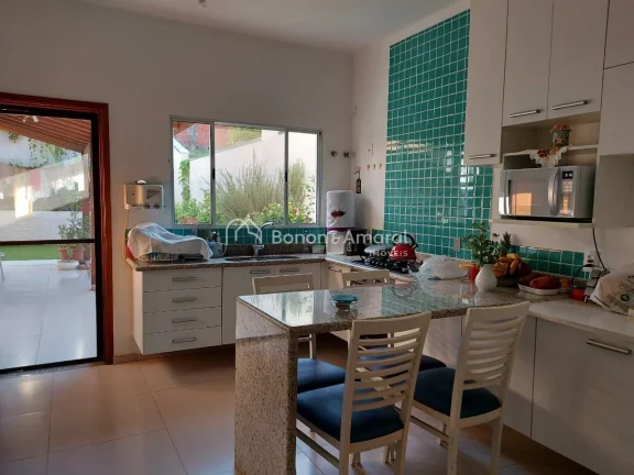 Imagem Casa térrea, com pintura nova, 163m² de área privativa em um terreno de 339m², no Condomínio Fl...
