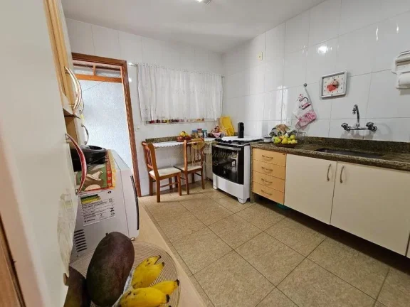 Imagem Casa em Condomínio para Venda em Teresópolis / RJ no bairro Tijuca