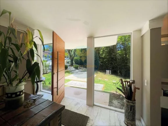 Imagem Casa em Condomínio a Venda no bairro Granja Viana - Jandira, SP