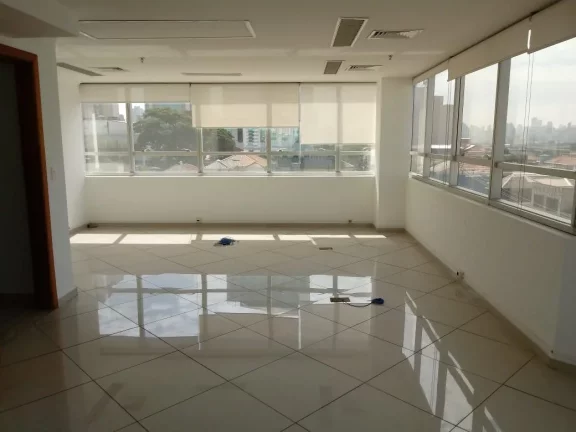 Imagem Conjunto Comercial na Silva Bueno