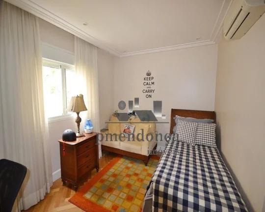 Imagem Apartamento estilo casa suspensa com muito charme e bom gostos, estilo Neo classico, novo de pouco u...