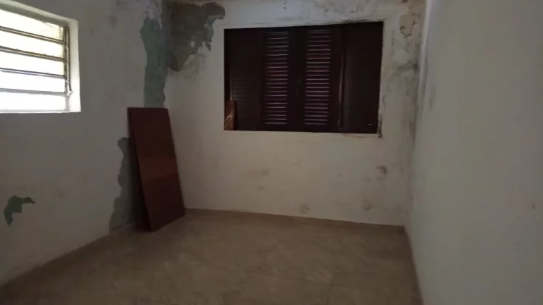 Imagem VENDO CASA COM QUINTAL NO BAIRRO CAMPO GRANDE!