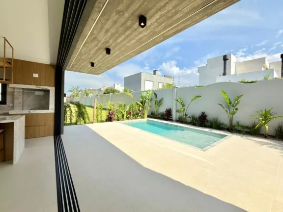 Imagem Casa em Condominio 4 Dormitórios - Bairro --