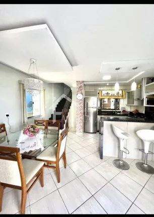 Imagem CASA TRIPLEX BAIRRO BOEHMERWALD
