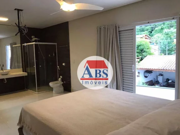 Imagem Sobrado com 4 dormitórios à venda, 235 m² por R$ 840.000,00 - Vale Verde - Cubatão/SP