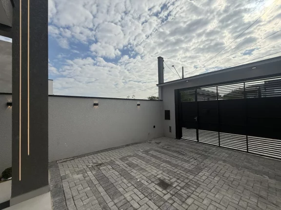Imagem Casa com Automação e Design Elegante, Pronta para Morar!