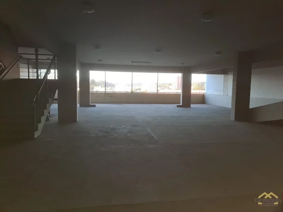 Imagem Sala Comercial com 2 vagas e 147m² no centro de Jundiaí/SP