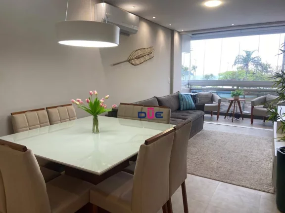 Imagem Apartamento com 2 dormitórios, 1 suíte e dependência completa, com vista mar, na Aparecida