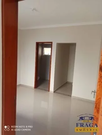 Imagem CASA EM CONDOMÍNIO C/ 104 M² / 03 QUARTOS SENDO 01 SUÍTE / 03 VAGAS