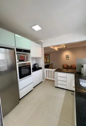 Imagem Sobrado à venda com 3 quartos, sendo 1 suíte, no condomínio Rio Preto, Atibaia - SP