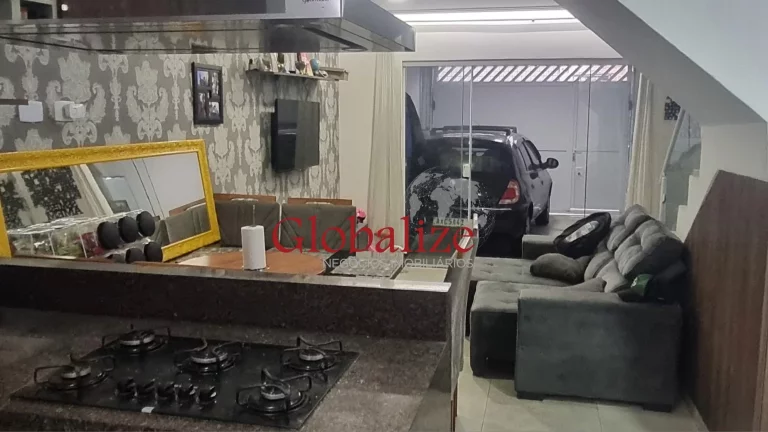 Imagem Casa Triplex com 150m² à venda na Vila Progresso por R$422.000,00