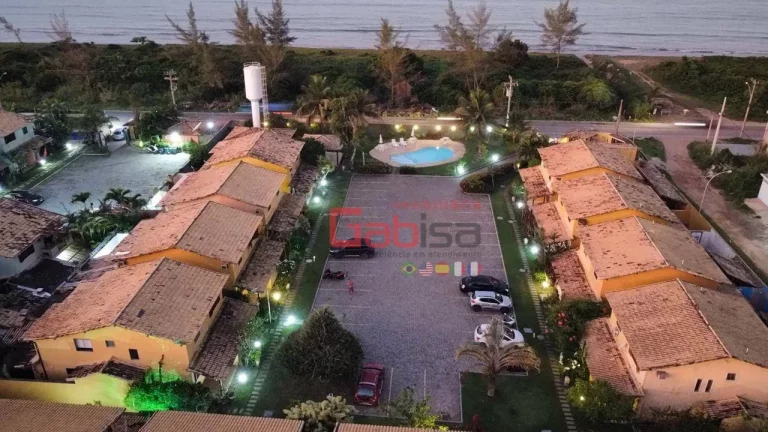 Imagem Casa diferenciada a Venda em condomínio frente mar, Área externa ampla e privativa com churrasqueira em Búzios, 550.000,00.