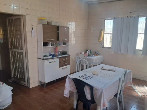Imagem Casa para Venda em Rio de Janeiro, Campo Grande, 2 dormitórios, 2 banheiros, 4 vagas