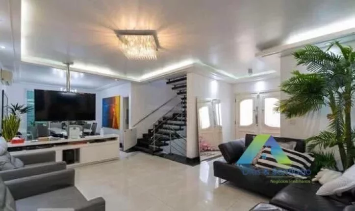 Imagem Casa em condomínio 380 metros, 3 dormitórios, 3 suítes, 3 vagas com excelente localização e valor !!!