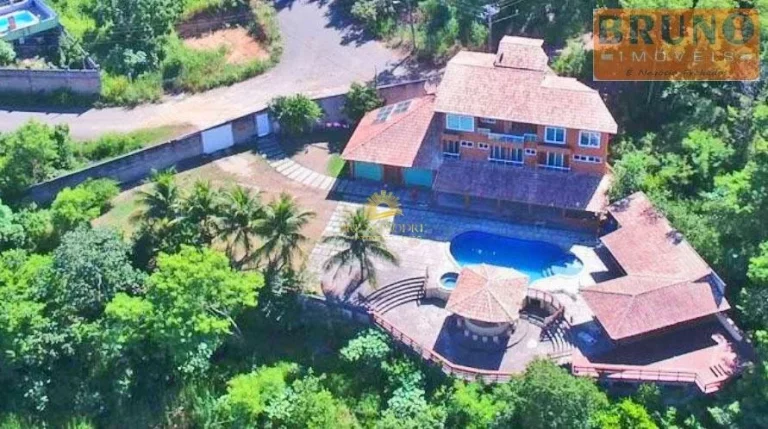 Imagem Maravilhosa Casa com 6 Suites de Casal mais 1 Suite de solteiro sendo 9 banheiros, Ar Condicionado, ...