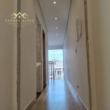Imagem Imperdível oportunidade: Casa à venda em Foz do Iguaçu-PR, Três Pinheiros, 3 quartos, 1 suíte, 2 salas, 2 banheiros, 2 vagas, 125m²!