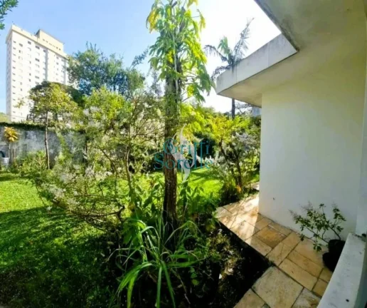 Imagem Casa Térrea à Venda em Alto de Pinheiros - São Paulo/SP.