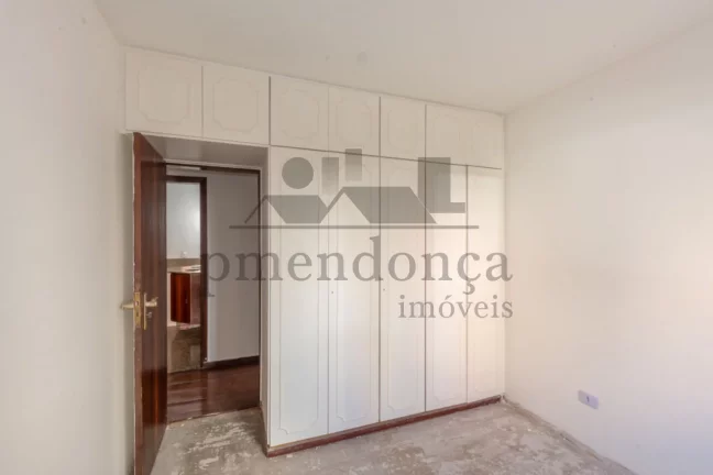 Imagem Apartamento na Rua Caiubi com 72m², 2 dormitórios e 1 vaga de garage.