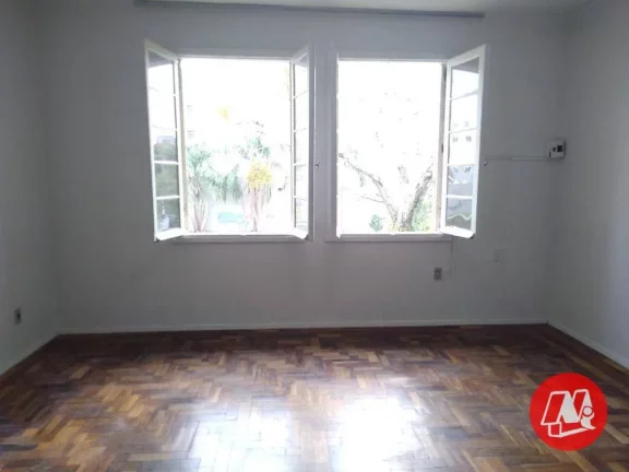 Imagem Sobrado com 3 dormitórios para alugar, 144 m² por R$ 2.023,00/mês - São João - Porto Alegre/RS