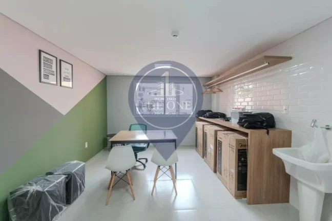Imagem Studio à venda em São Paulo-SP, no Condomínio Jequirituba: 1 quarto, 1 banheiro e 21,00 m² de área.