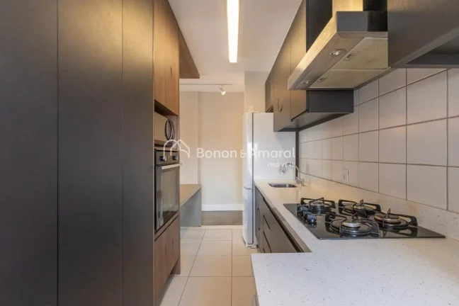 Imagem Com 83,60m² de área útil, este apartamento oferece ambientes integrados e climatizados que aliam ...