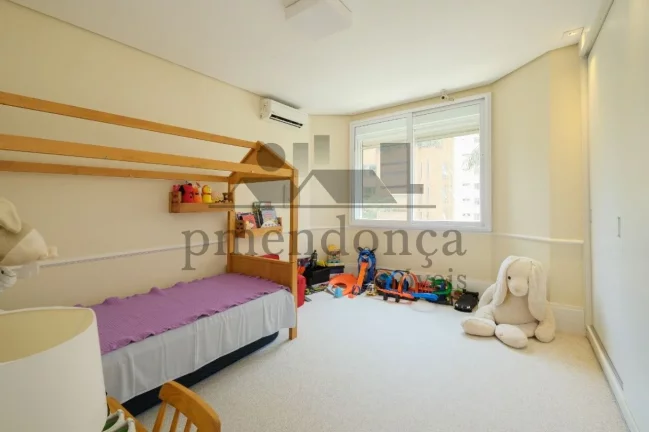 Imagem Maravilhoso apartamento duplex no Itaim Bibi com 394m².