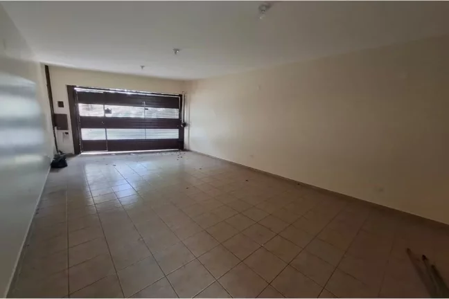 Imagem Casa para locação com 290m², 3 dormitórios, sendo 1 suíte, 4 vagas de garagem coberta e edícula com quarto e banheiro por R$4.500,00 - Vila Jaguara-SP