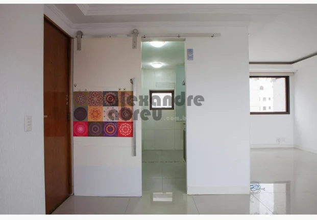 Imagem Apartamento em Moema, próximo ao metrô, disponível para venda ou locação!