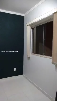 Imagem Casa para Venda em Limeira, JARDIM LAGO AZUL, 2 dormitórios, 1 banheiro, 1 vaga