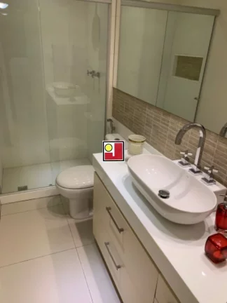 Imagem Vendo 2Q(1S), depd, alto, vista mar e lagoa, R$1.500.000,00, luxuoso, clean, decoração maravilhosa, porcelanato, ônibus, clube, tênis, squash, piscina