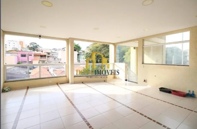 Imagem Sobrado amplo com 215 m², 3 dormitórios, Bairro Ceramica, SCS