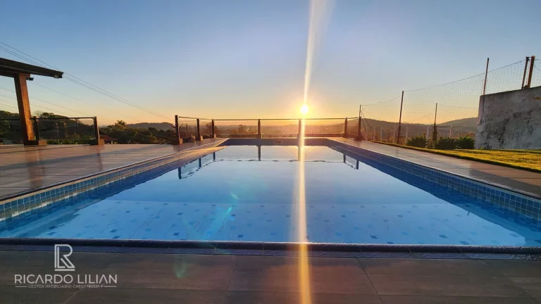 Imagem Atibaia - Chacara de condominio com 5 suites, piscina, area gourmet e terreno com 1741m²